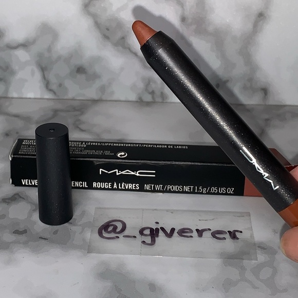 OH HONEY VELVETEASE LIP PENCIL MAC RARE DISCONTINUED
